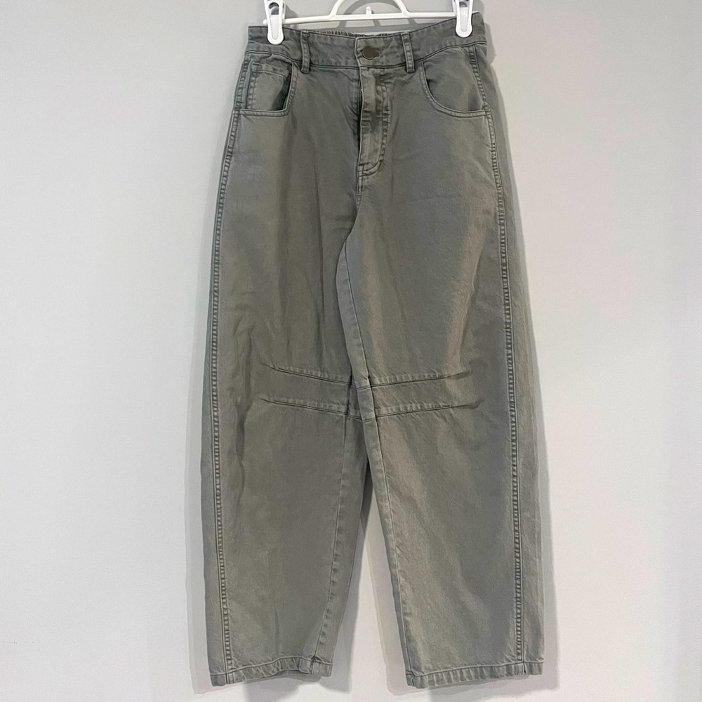 Women's Cropped Jeans in Gray